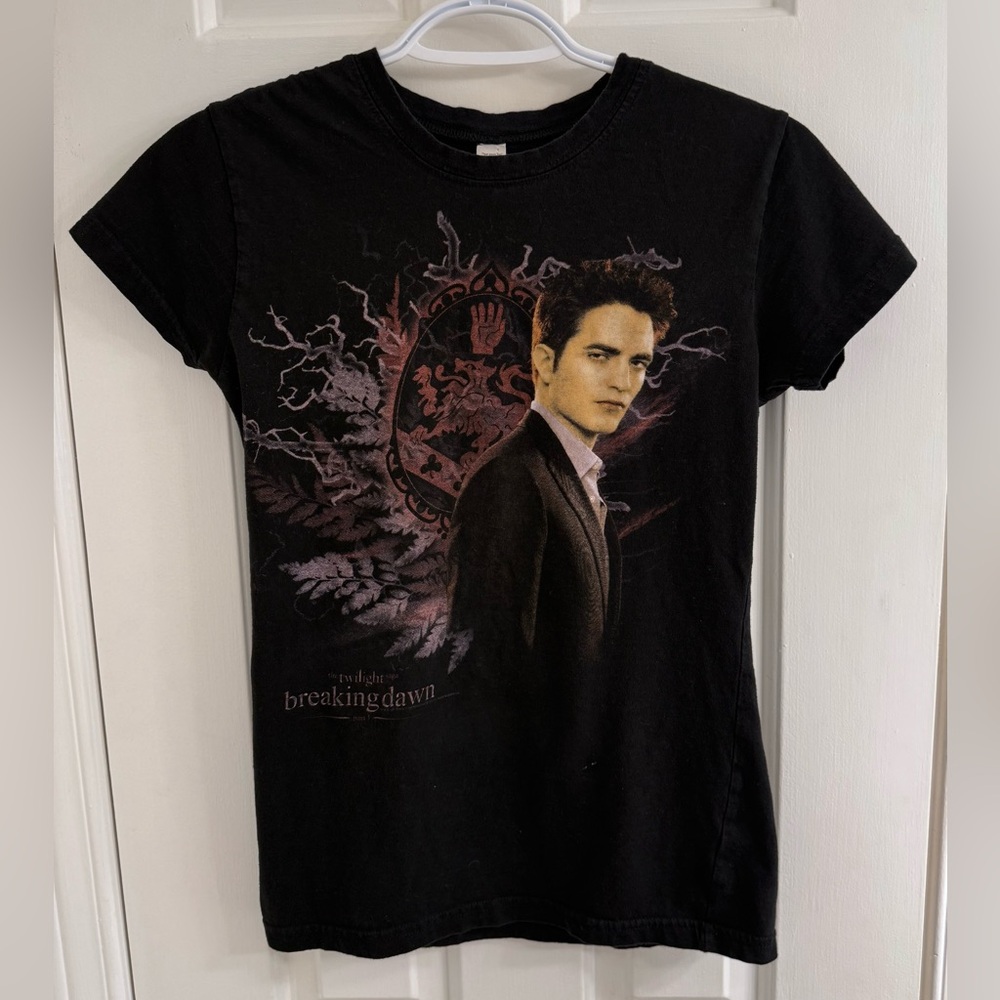Breaking Dawn Part 1 Edward T-Shirt